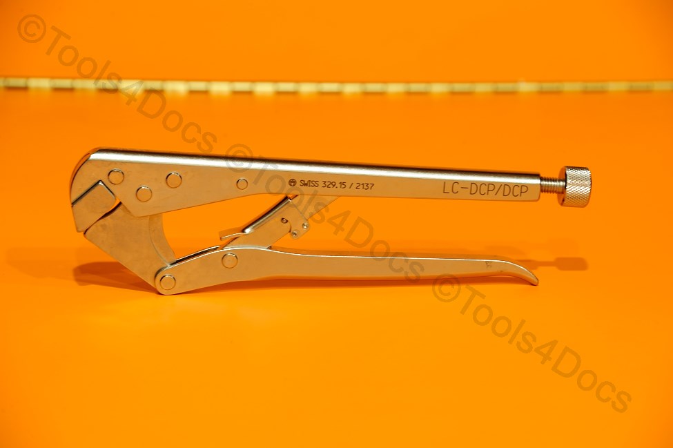 Synthes 329.15 Bending Pliers