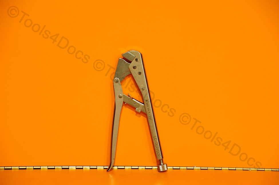 Synthes 329.15 Bending Pliers