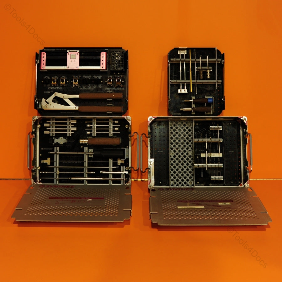 Synthes 2.4/3.0mm Headless Compression Set + 3.5mm Locking Attachment Set